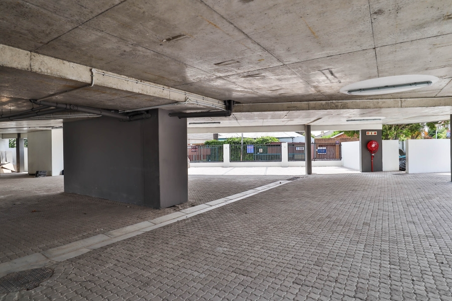 2 Bedroom Property for Sale in Claremont Western Cape